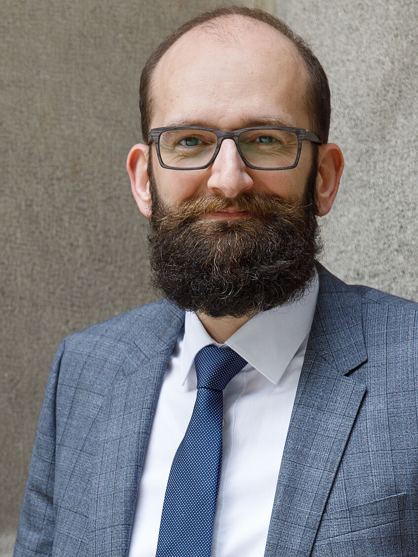 Dr. Lars Kaczmirek